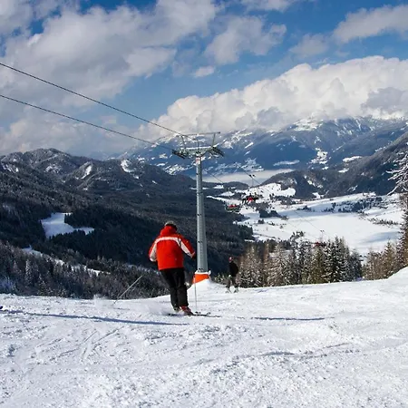 別荘 Seeblick Kaernten ヴァイセンゼー